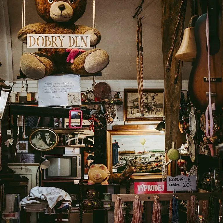 Exploring the best alternatives to Final Round AI for luxury tech enthusiasts